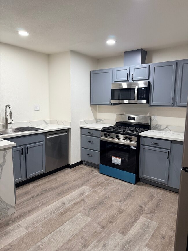 Photo - 6235 Dias Ave