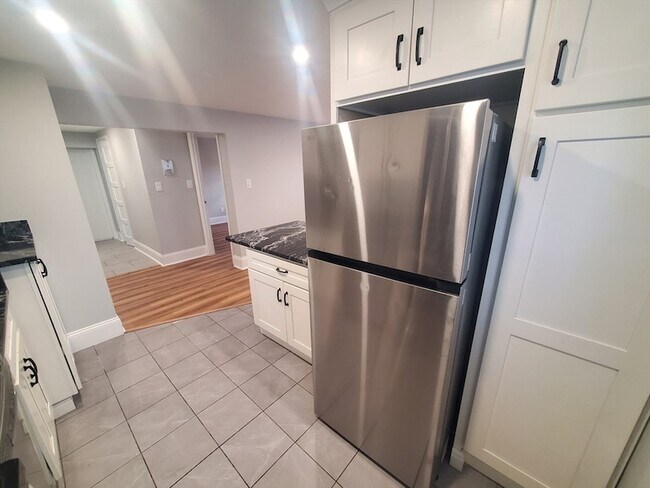 Photo - 24 Colgate Rd Unit 1