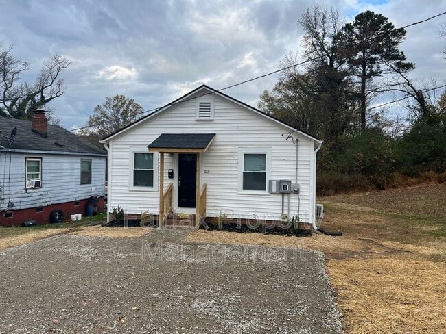 Photo - 215 Temple Ave