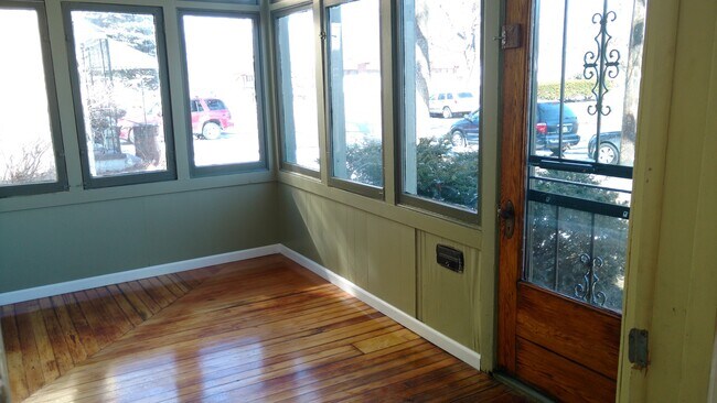 Photo - 1515 Peck St Unit 1