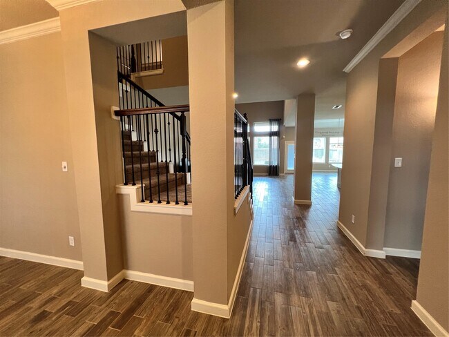 Photo - 3318 Suffolk Creek Ln