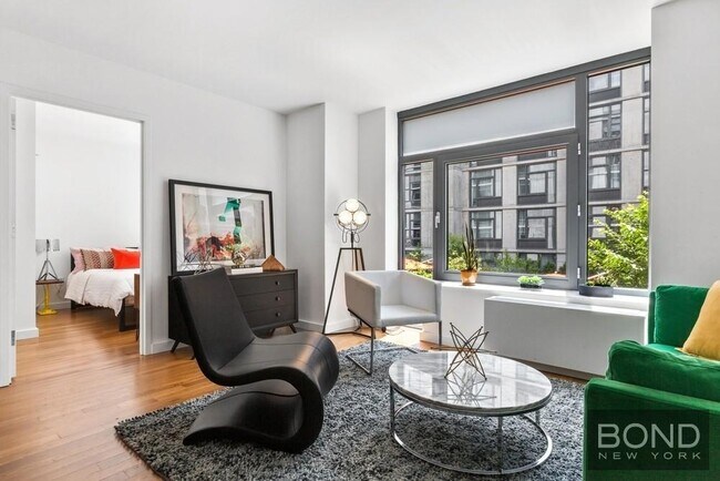 Building Photo - 247 N 7th St Rental
