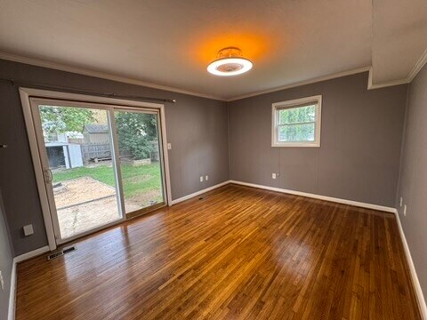 Photo - 114 Olin Dr