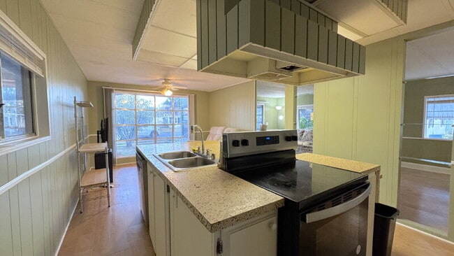 Photo - 5638 James Dr