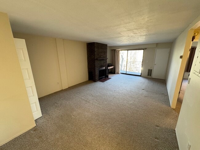 Photo - 1580 Massachusetts Ave Unit 4F