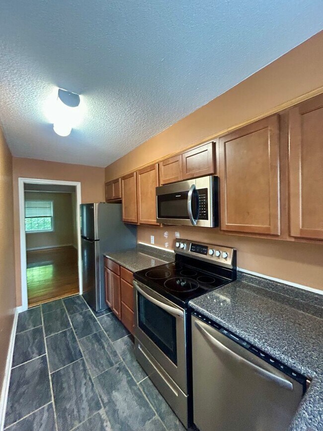 Photo - Spacious 2BR Townhome Near Downtown Carrbo...