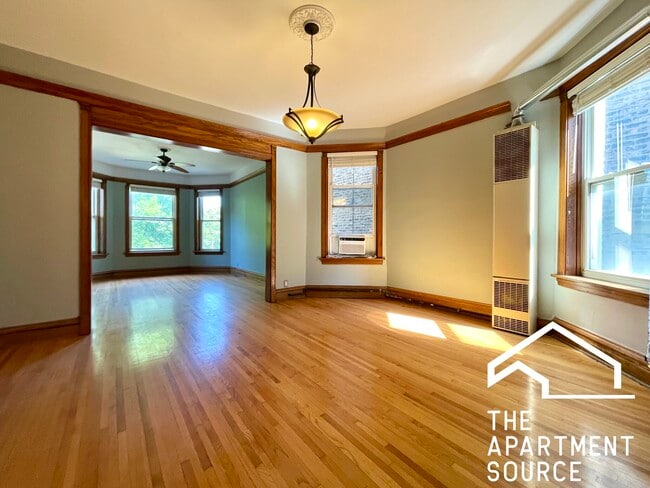 Building Photo - 2641 W Logan Blvd Unit 2 Rental