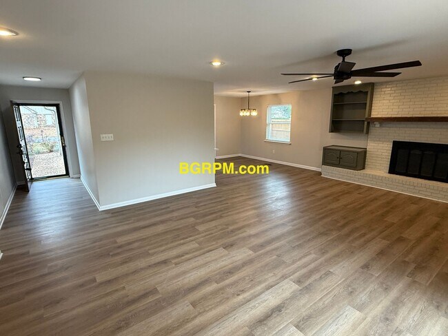 Photo - 3 BD 2 BA