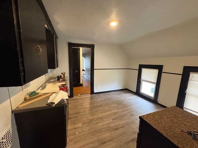 Photo - 629 Jay St Unidad 629 Jay St. Up