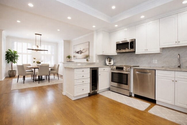 Building Photo - 179 Marlborough St Unit 2