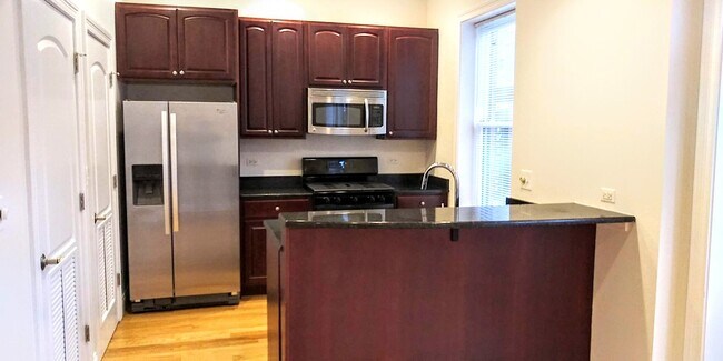 Photo - 3337 N Halsted St Unit 2