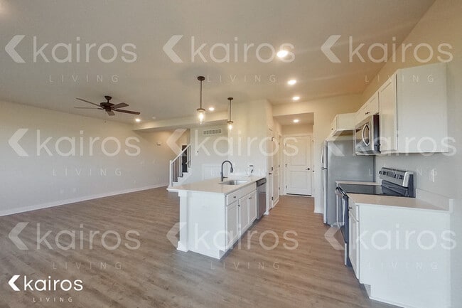 Photo - 6936 Holly Ct