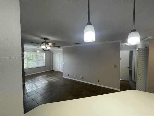 Photo - 3390 Pinewalk Dr N Unit 1027