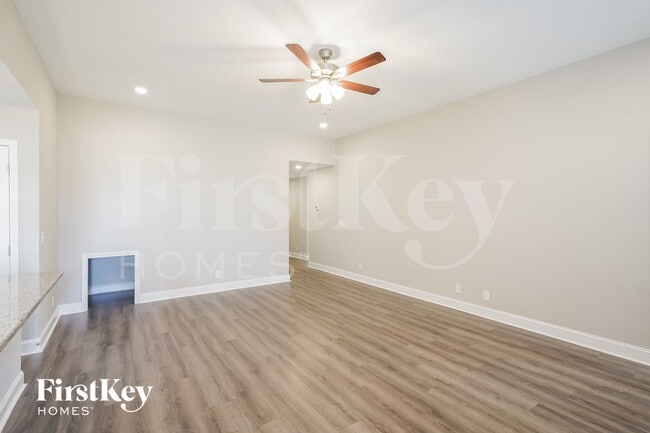 Photo - 640 Alvin Rd