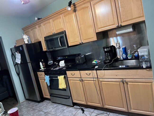 Photo - 353 5th St