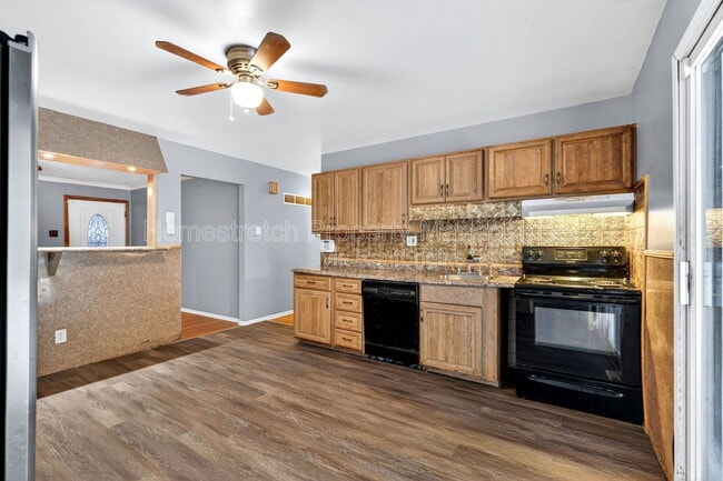 Photo - 2668 Daman Ct