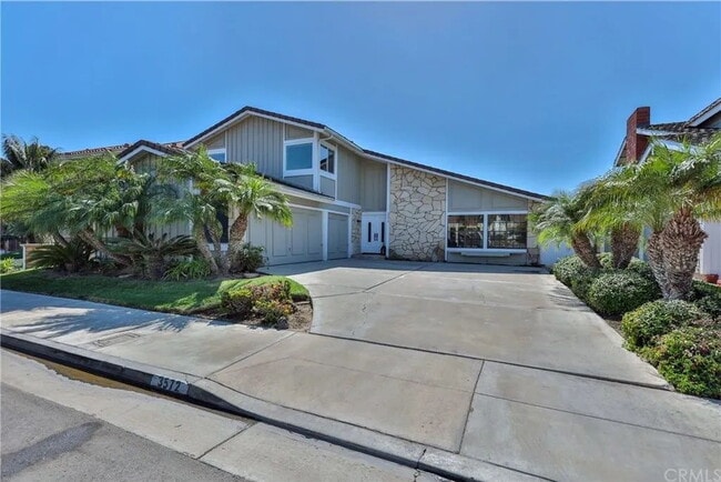 Photo - "Coastal Comfort: Charming 1-Bedroom Retreat in Huntington Beach!"