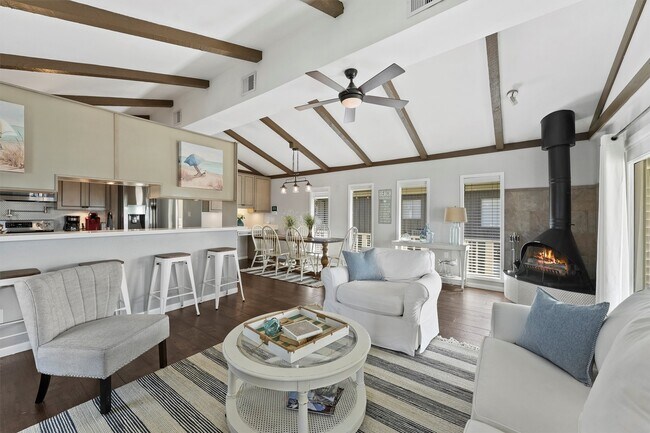 Photo - 16603 Jamaica Cove Rd