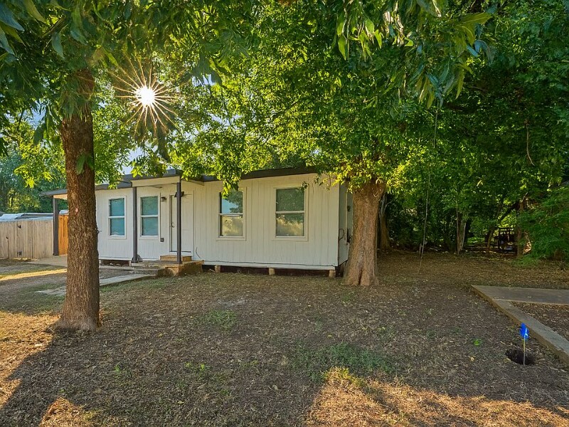 Photo - 112 Linda Dr