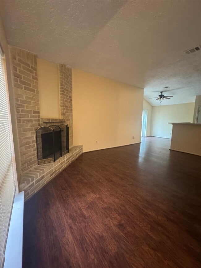 Photo - 20507 Broughwood Cir
