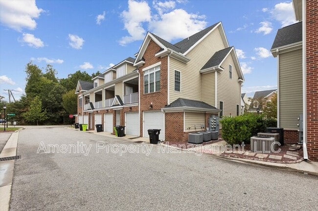 Photo - 103 Carrington Ln