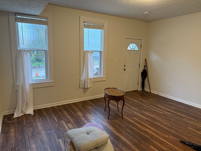 Photo - 3918 Howley St Unidad 1