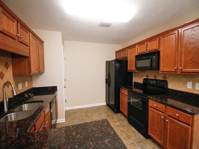 Photo - 3749 Southbend Dr