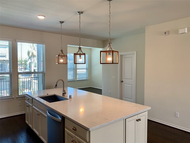 Photo - 8604 Cedardale Park Dr