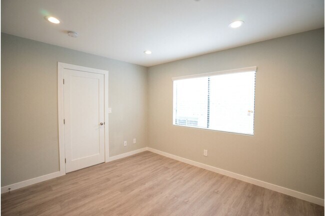 Photo - 3426 West 1st St