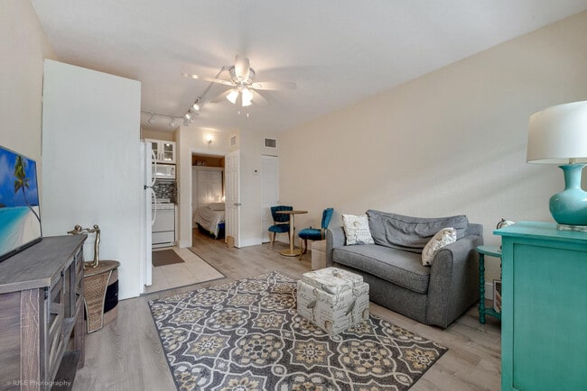 Photo - 2539 S Bayshore Dr