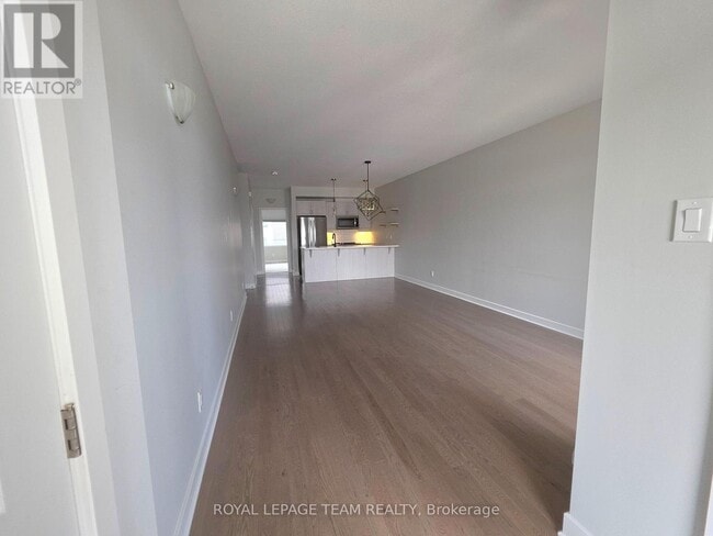 Photo - 814 Ralph Hennessy Ave