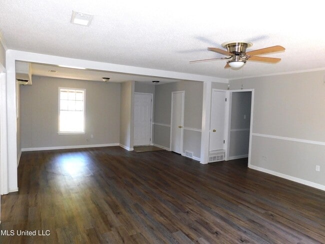 Photo - 6510 Heather Rd