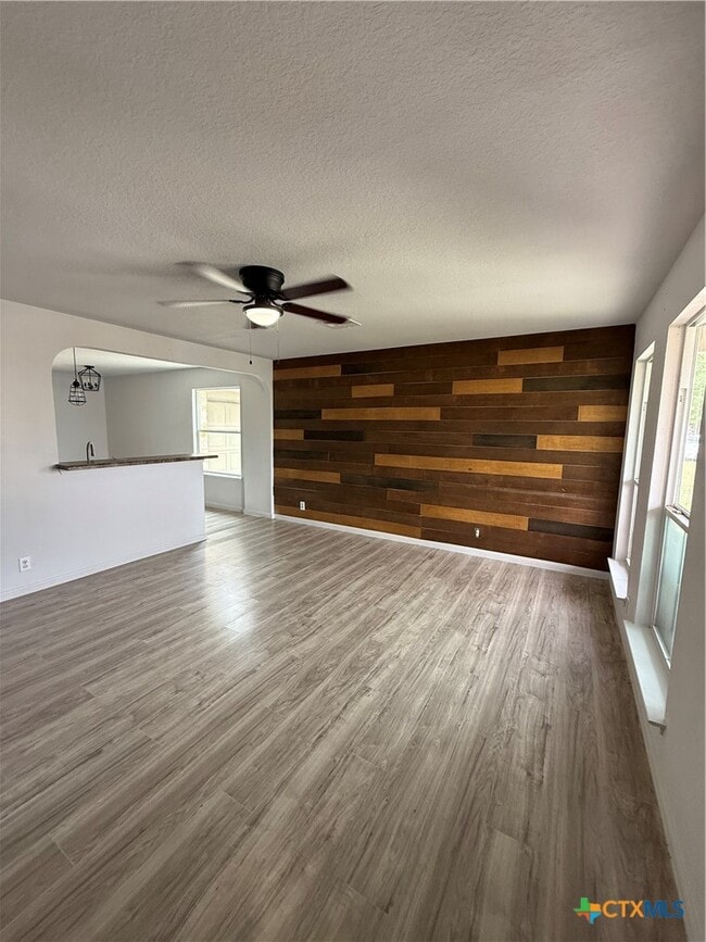 Photo - 426 Wind Gust