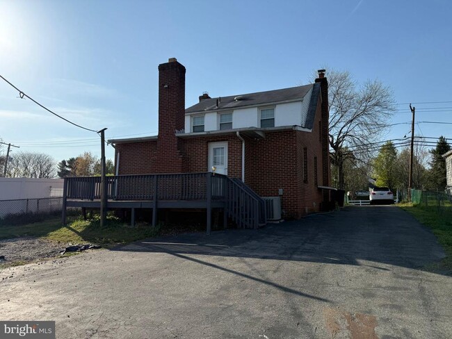 Photo - 13769 Travilah Rd House