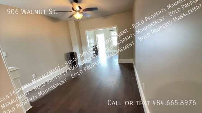 Photo - 906 Walnut St
