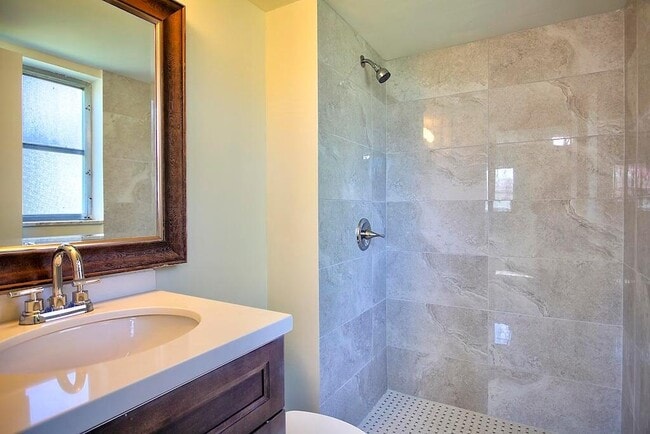 Photo - 18081 SE Country Club Dr Unit 141