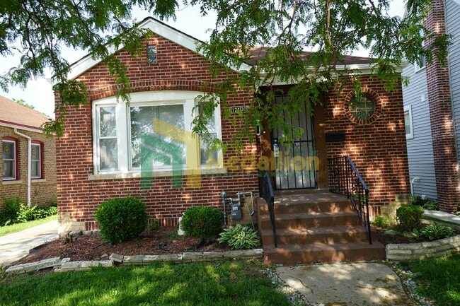 Building Photo - Updated 4-Bedroom Brick Ranch with Side Drive and Yard
