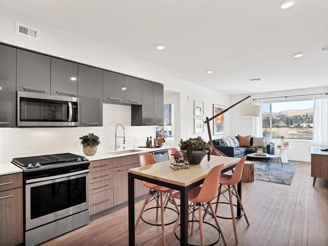 Photo - 45193 Warm Springs Blvd Unidad ID1280733P