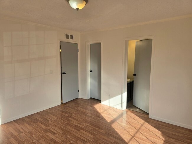 Photo - 18237 Loyalty Ln