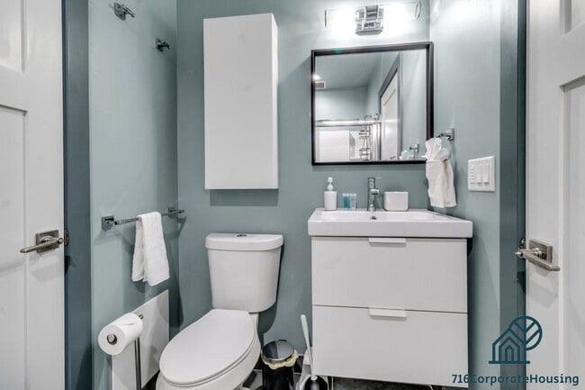 Furnished 2-Bedroom, 2-Bath Apartment near the Medical Campus