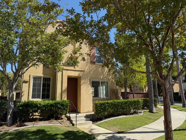 Building Photo - 915 Mira Lago Way Rental