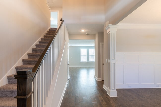 Photo - 811 Lillian Pk Dr