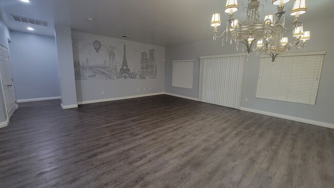 Photo - 10919 Golden Valley Dr