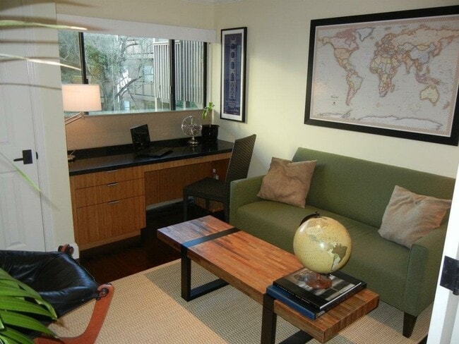 Photo - JUST LISTED! 2 br/2 ba Garden Oasis in Pacific Heights with Pool & Parking!/AMSI Maureen Couture