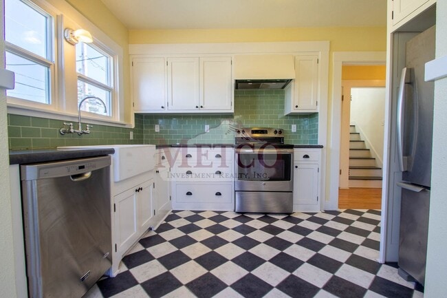 Photo - Light & Bright Home In Eugene
