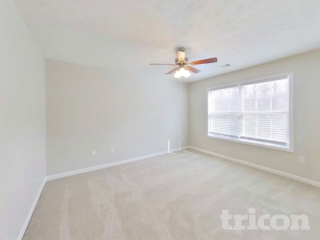 Photo - 40 Halley Ct