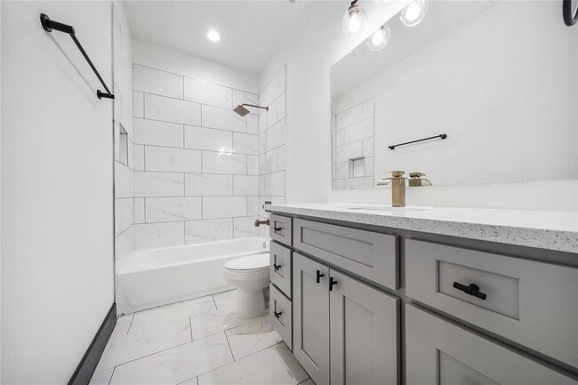 Photo - 5514 San Jose St