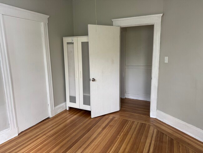 Bedroom 1 - 410 Norfolk St Unit 2