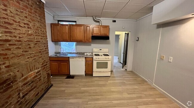 Building Photo - 212 Ophelia St Unit 1 Rental