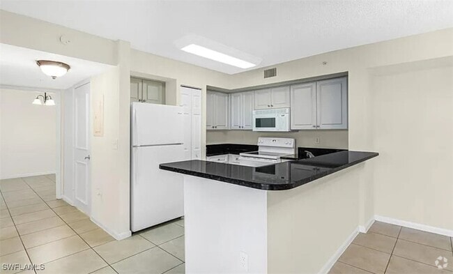 Building Photo - 1210 Wildwood Lakes Blvd Unit 106 Rental
